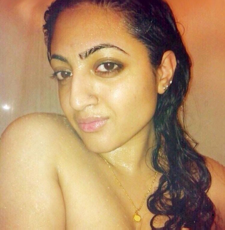 Radhika Apte Radhika Apte39s Leaked Selfie Controversy.