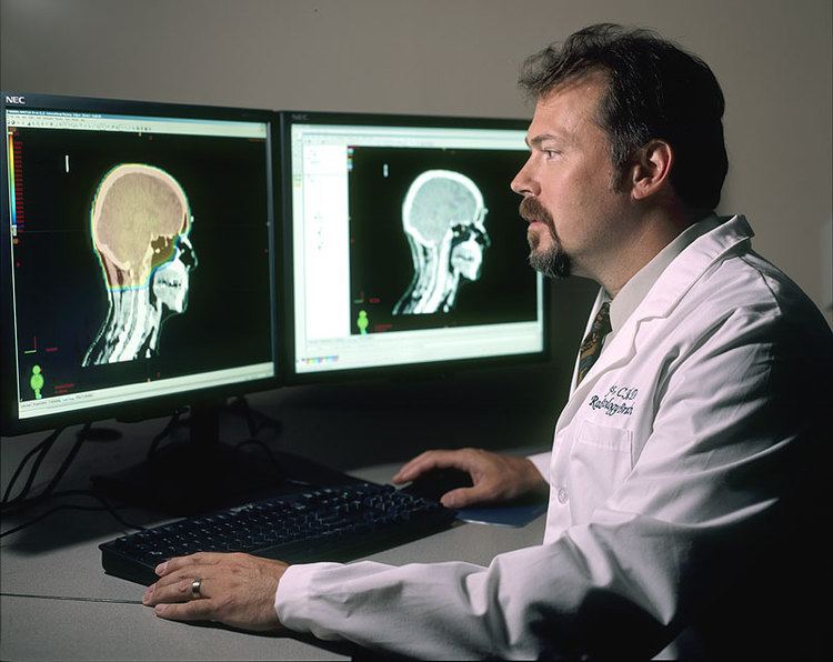 Radiation treatment planning