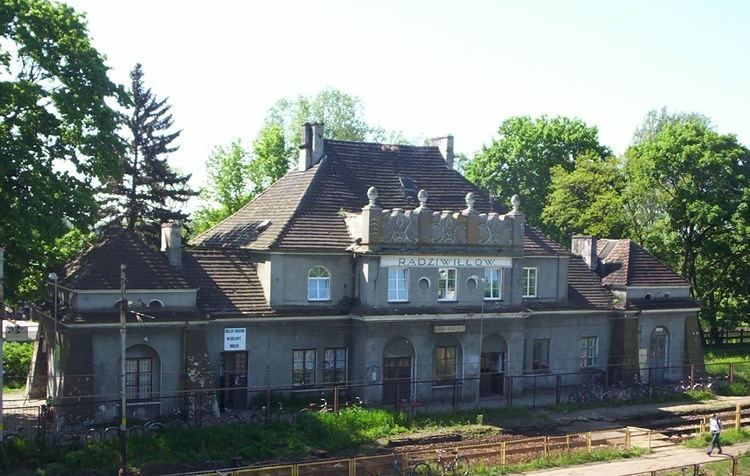 Radziwiłłów Mazowiecki railway station