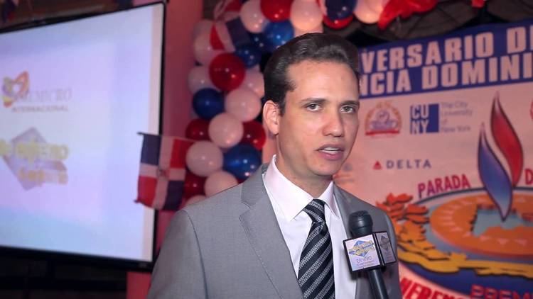 Rafael Bello Rafael Bello reportero Dominicano de Telemundo 47 en los Premios de