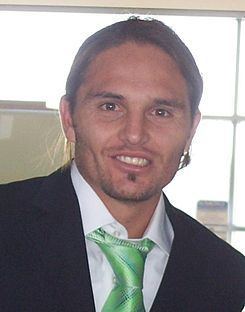 Rafael Olarra httpsuploadwikimediaorgwikipediacommonsthu