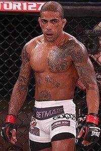 Rafael Silva (fighter) www3cdnsherdogcomimagecrop200300imagesfi