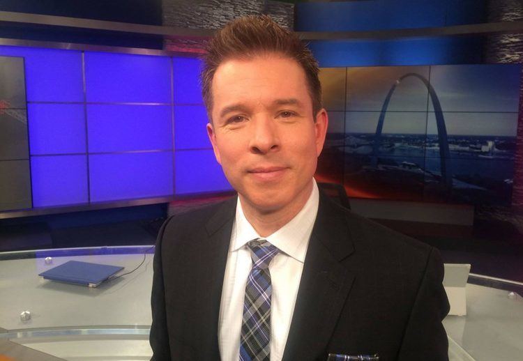 Rafer Weigel Rafer Weigel joins Fox 32 as weekend news anchor Robert Feder
