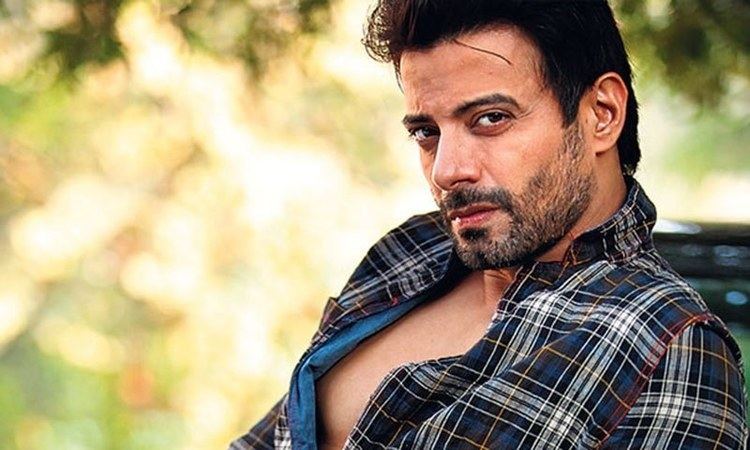 Rahul Bhat Rahul Bhat not playing Bilawal Bhutto in 39Fitoor