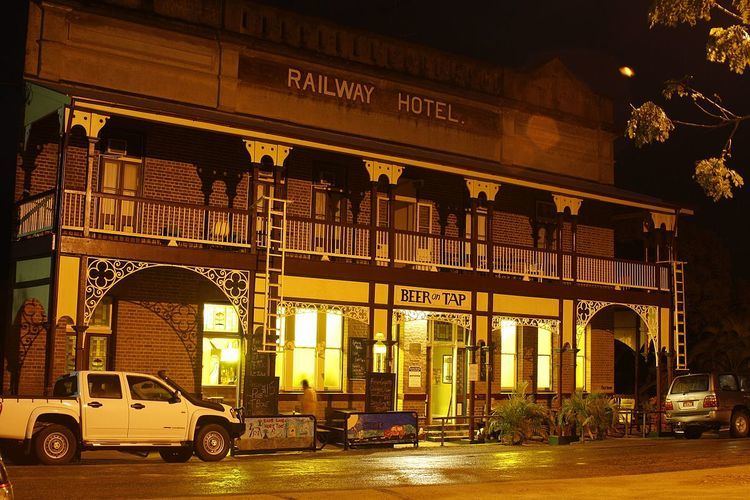 Railway Hotel, Ravenswood