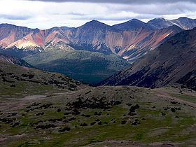 Rainbow Range (Chilcotin Plateau) httpsuploadwikimediaorgwikipediacommonsthu