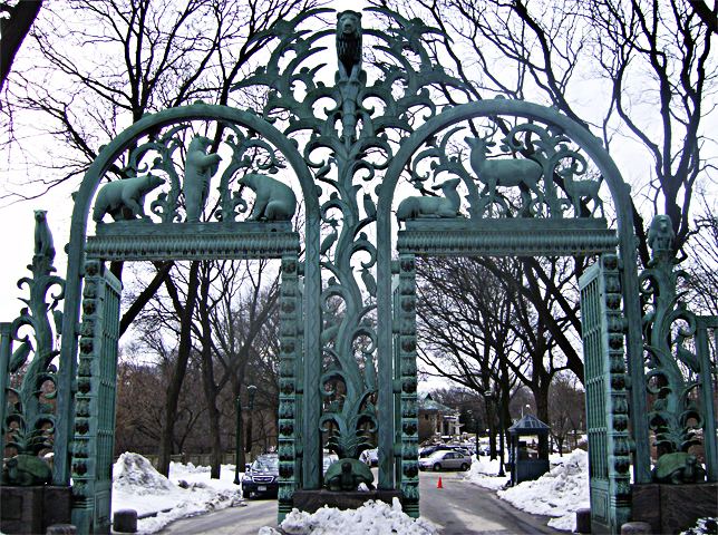 Rainey Memorial Gates httpsuploadwikimediaorgwikipediacommonsaa