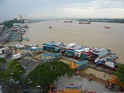 Rajang River httpsuploadwikimediaorgwikipediacommonsthu