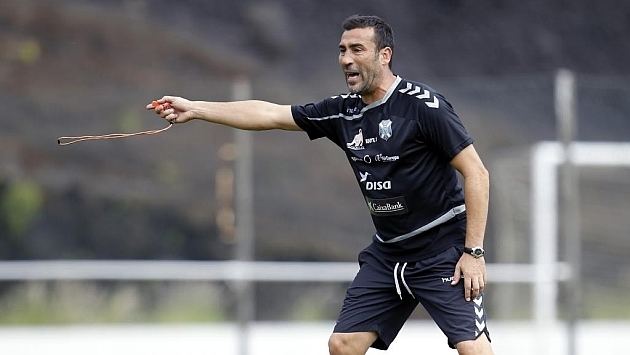 Raül Agné Ral Agn destituido como entrenador del Tenerife MARCAcom