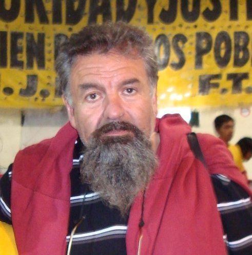 Raúl Castells Ral Castells denuncia que el gobierno facilita armas a La Cmpora