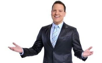 Raúl González (host) Raul Gonzalez Joins Telemundo to Host Upcoming Variety Show TV By
