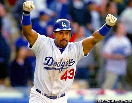 Raúl Mondesí Royals sign Raul Mondesi39s 16yearold son for 2 million HardballTalk