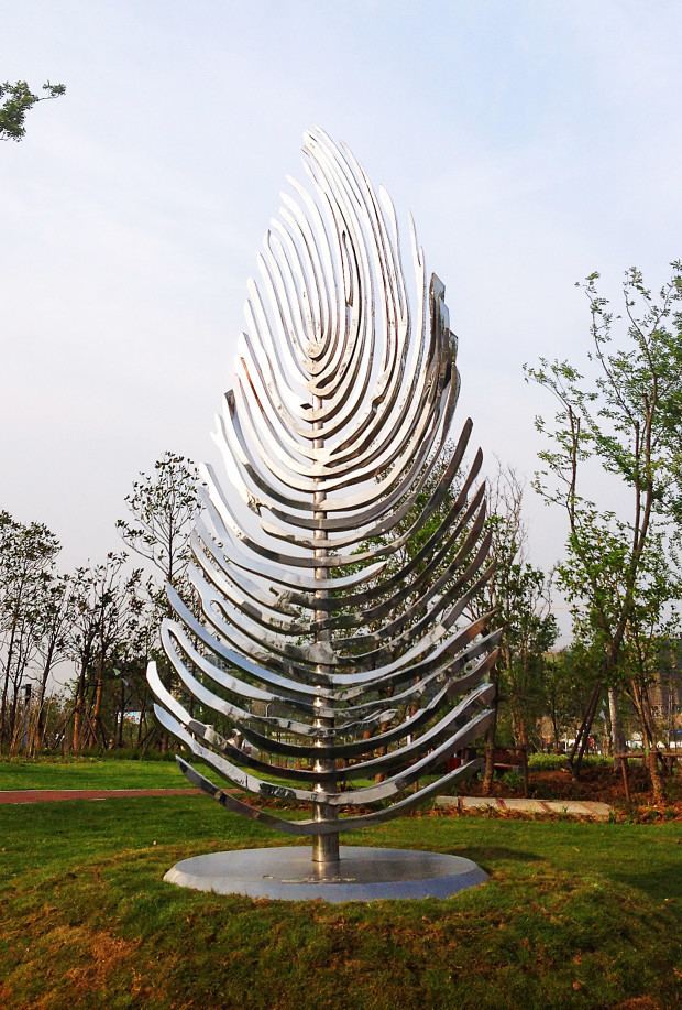 Ralfonso Gschwend Project Ralfonso MAGIC TREE kinetic wind sculpture CODAworx