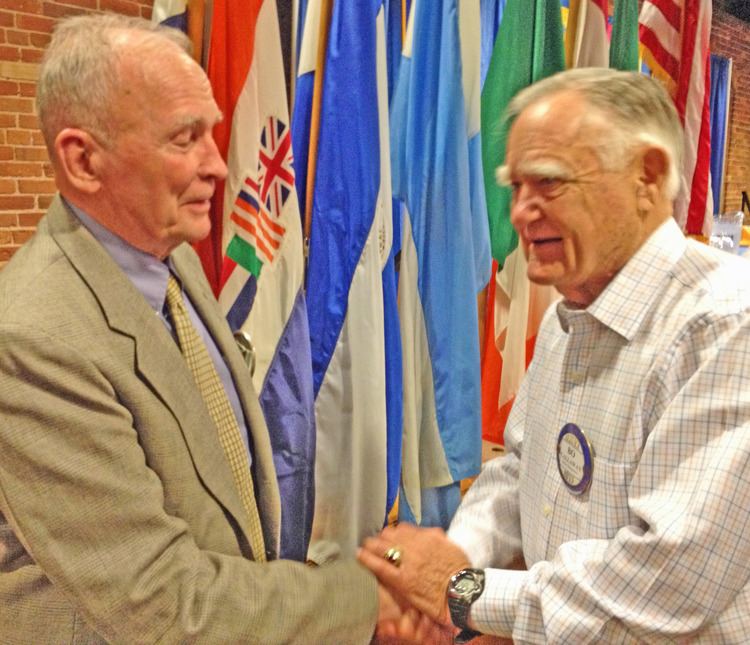 Ralph Puckett Retired Ranger Col Ralph Puckett Gets Top Columbus Rotary Award