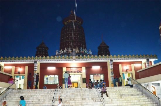 Ram Mandir, Bhubaneswar Main section and front view of Ram Mandir Bhubaneswar Picture of