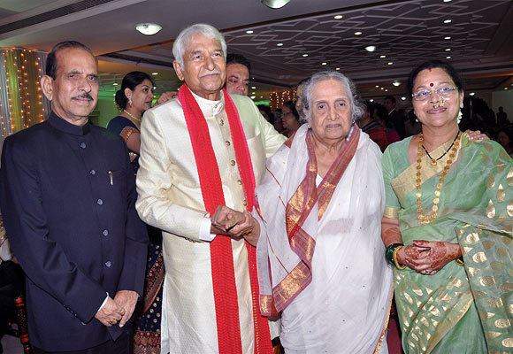 Ramesh Deo PIX Bollywood attends RameshSeema Deo39s 39wedding