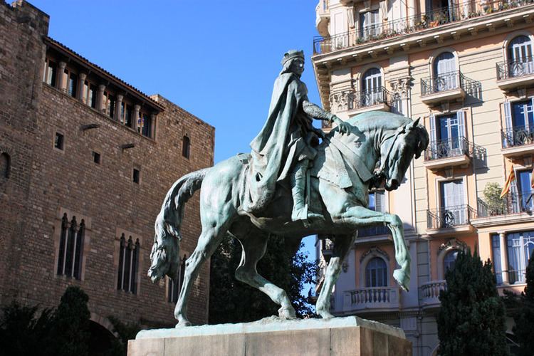 Ramon Berenguer III, Count of Barcelona statue of Ramon Berenguer III Barcelona