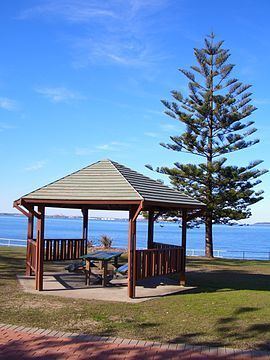 Ramsgate Beach, New South Wales httpsuploadwikimediaorgwikipediacommonsthu