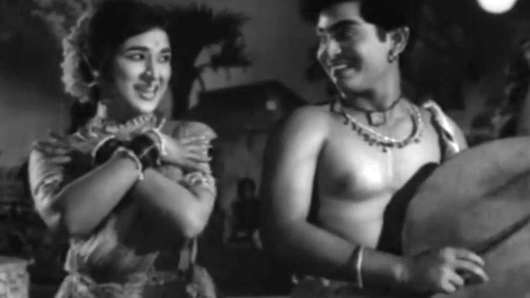 Rangula Ratnam Vennela Reyi Chandamama Rangula Ratnam 1966 Chandra Mohan