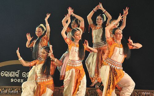 Ranjana Gauhar Odissi dance by Padma Shri Ranjana Gauhar39 s group at