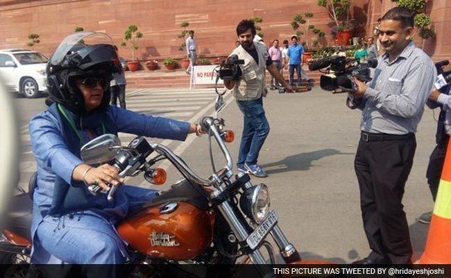 Ranjeet Ranjan Stealer On Womens Day Ranjeet Ranjan Rides Harley To Parliament