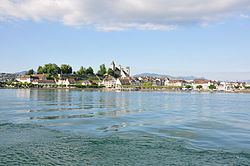 Rapperswil Peninsula httpsuploadwikimediaorgwikipediacommonsthu