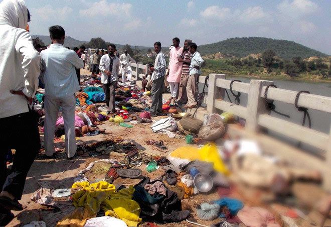 Ratangarh, Datia Ratangarh Temple stampede Death toll in Datia tragedy now at 111