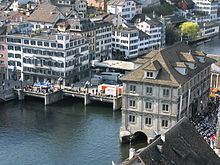 Rathausbrücke, Zürich httpsuploadwikimediaorgwikipediacommonsthu