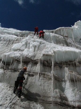 Rathong Glacier HMI Borderless Travels