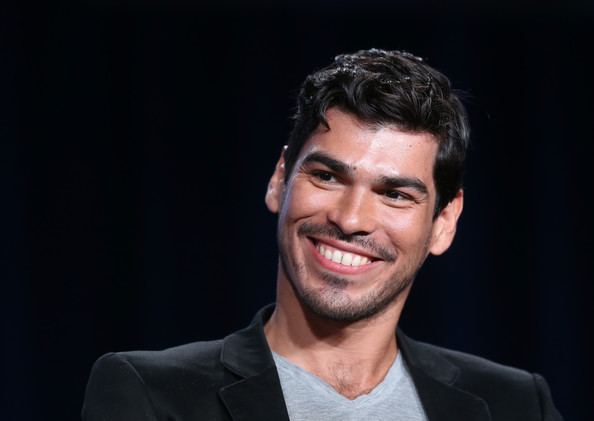 Raul Castillo raannt HBO39s Looking39s Ral CastilloSexiest Man of the Day
