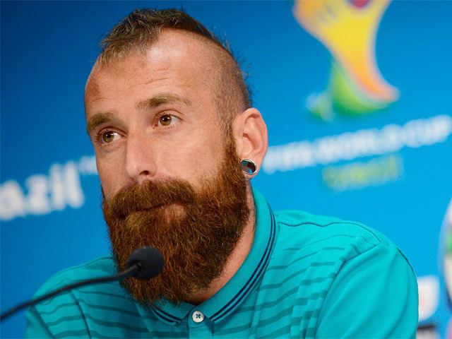 Raul Meireles Raul Meireles Worst Haircuts in FIFA 2014 The Economic