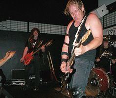 Raven (British band) httpsuploadwikimediaorgwikipediaenthumba
