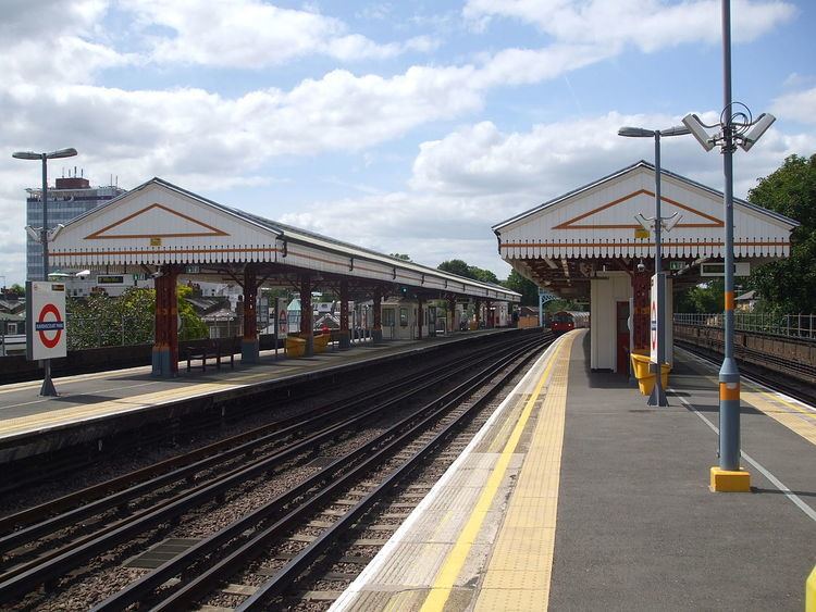 Ravenscourt Park tube station
