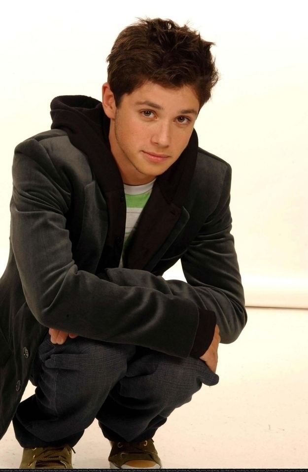 Raviv Ullman This Is What Phil Of The Future Is Up To Now