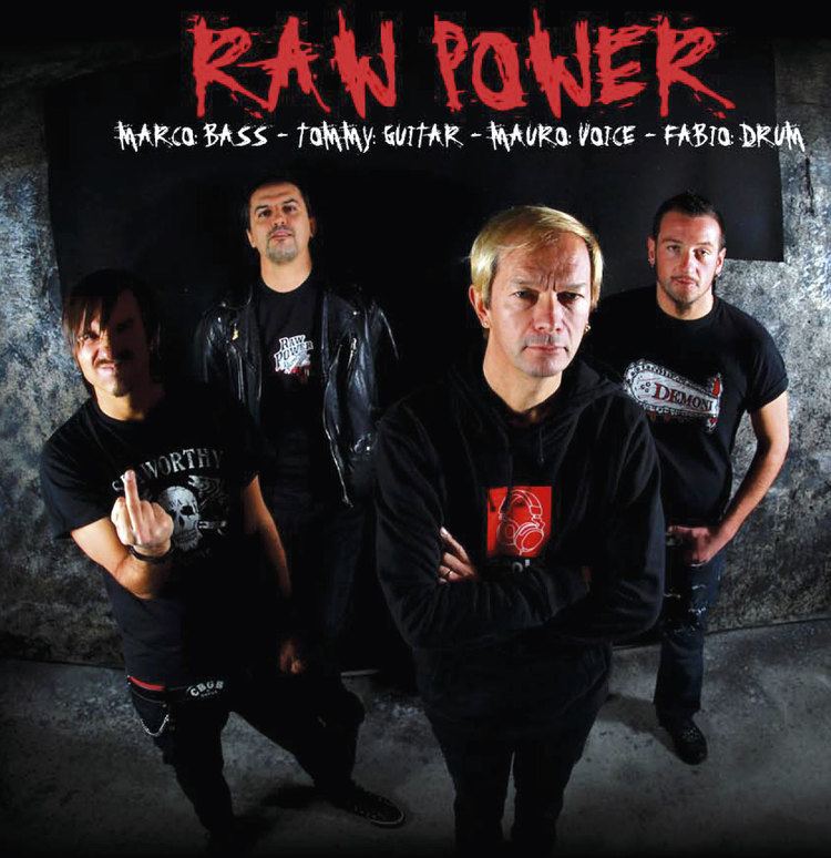 Raw Power (band) in the shit