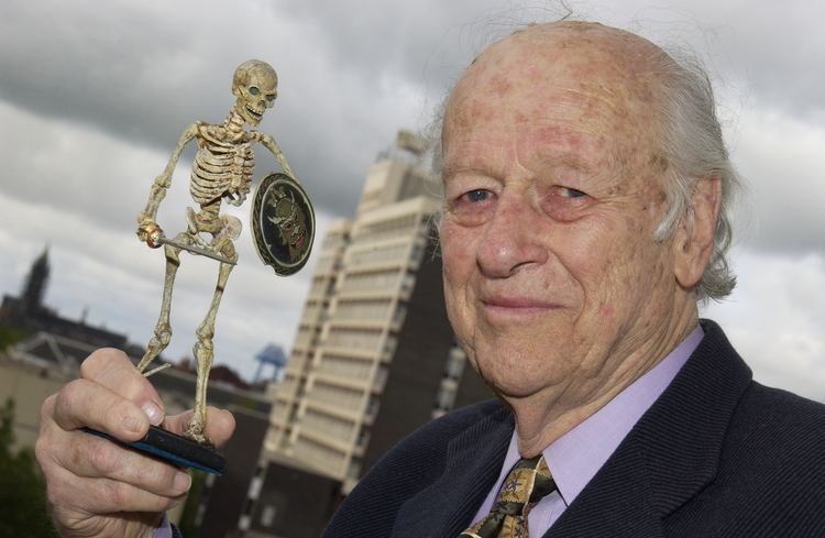 Ray Harryhausen Legendary stopmotion monster maker Ray Harryhausen dead