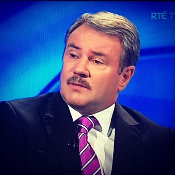 Ray Houghton Mo Contest Whose 39tache is better Ray Houghton39s or