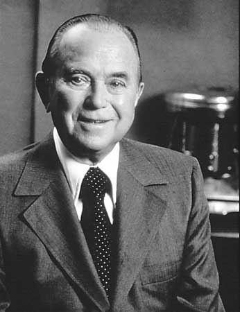 a&e biography ray kroc