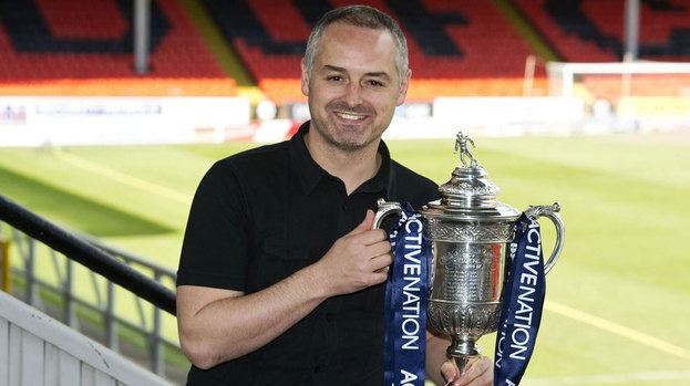 Ray McKinnon (footballer) Ray McKinnon to succeed Jim Weir as manager at Brechin