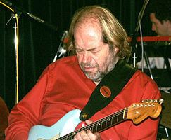 Ray Russell (musician) httpsuploadwikimediaorgwikipediacommonsthu