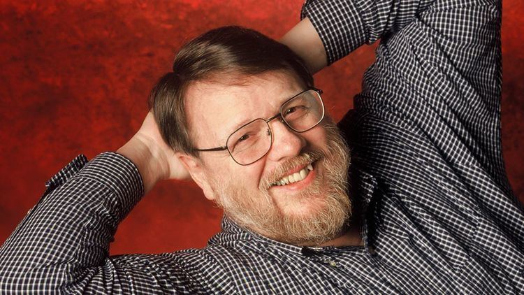 Ray Tomlinson Ray Tomlinson the inventor of email 39I see email being