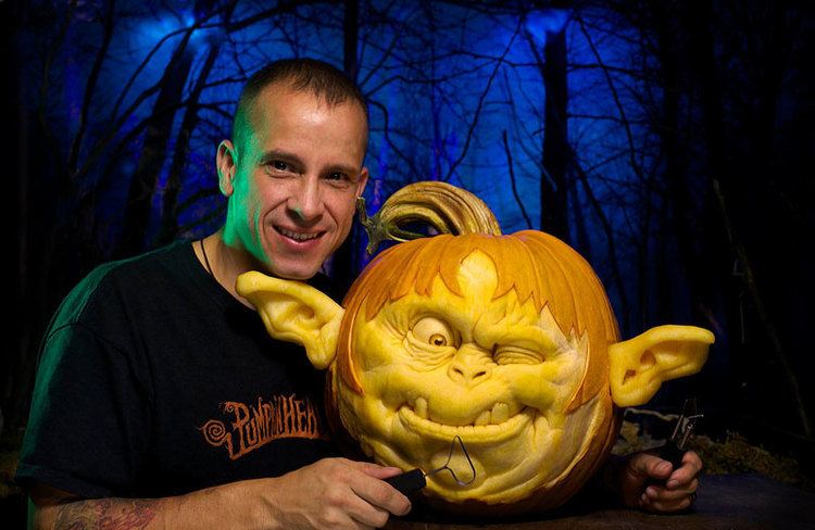 Ray Villafane Pumpkin Carving Maestro Ray Villafane Creates Yet Another