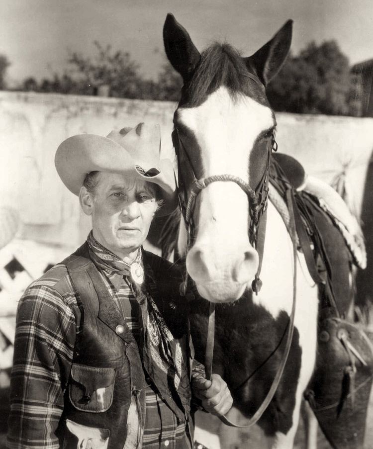 Raymond Hatton A drifting cowboy Reel Cowboys of the Santa Susanas