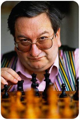 Raymond Keene wwwchessgamescomportraitsraymondkeenejpg