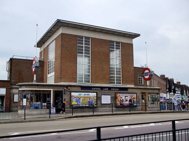 Rayners Lane tube station