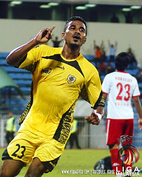 Razali Umar Kandasamy Perak 3 vs Sime Darby 0 Piala FA 2011 Pusingan Kedua P Flickr