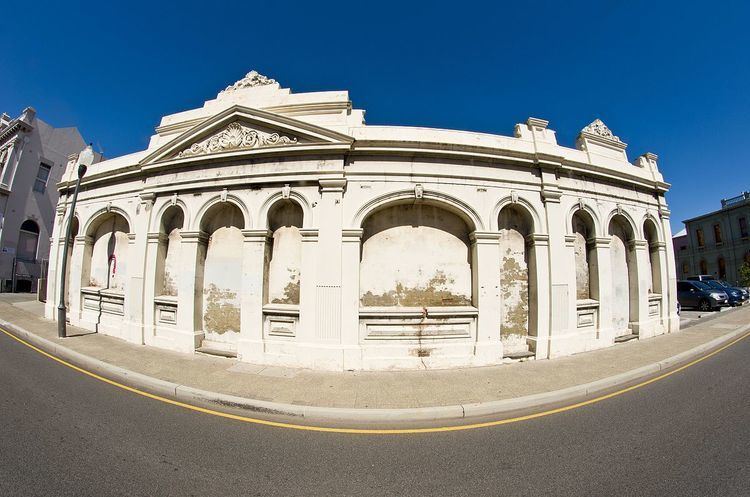 Reckitt & Colman Building Facade