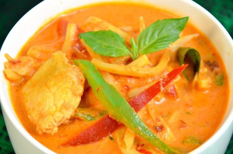 Red curry How to Make Thai Red Curry YouTube