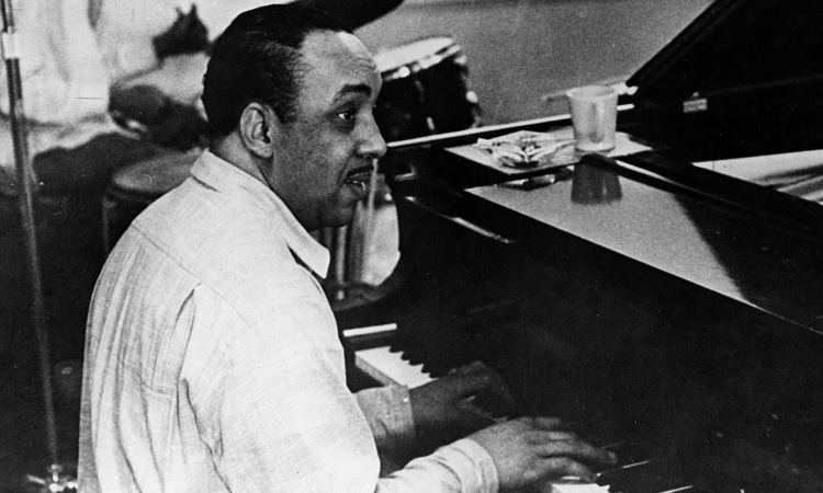 Red Garland Red Garland Trio Swingin39 on the Korner review up
