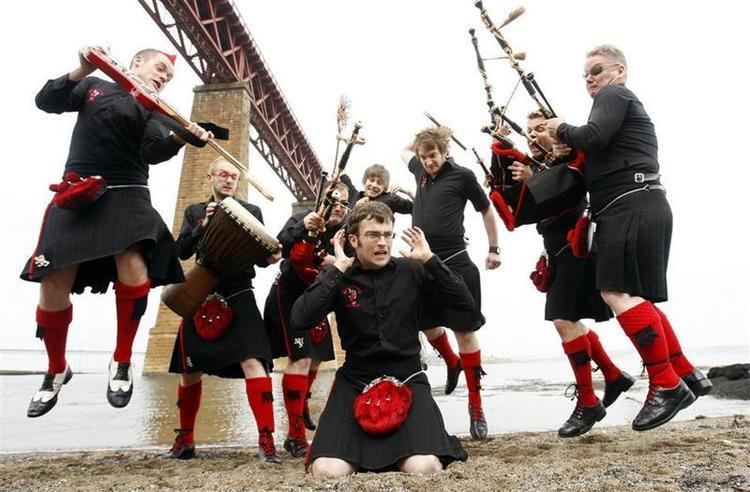 Red Hot Chilli Pipers Earfull RED HOT CHILLI PIPERS Northeastern PA39s Entertainment Site